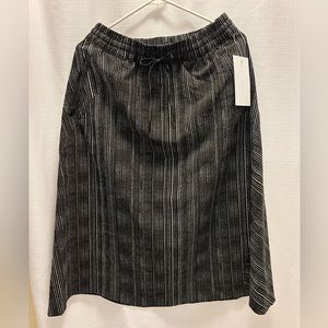 NWT! Athlete women’s Arrival Skirt - Jupe Arrival NWT